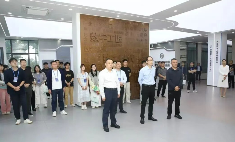 1762218745652186.png image.png